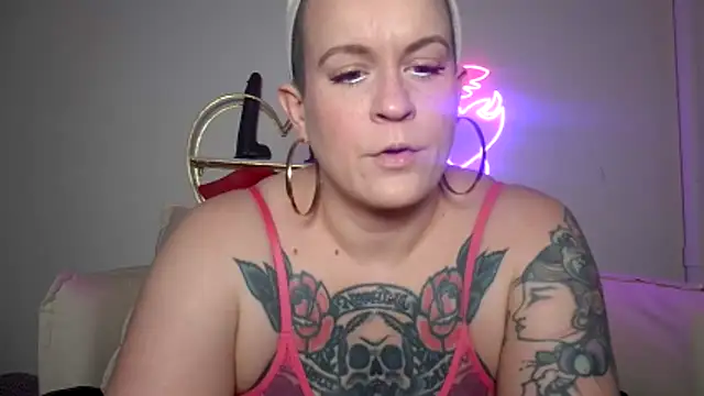 quinnmariexo online show from 5, 2, 2026