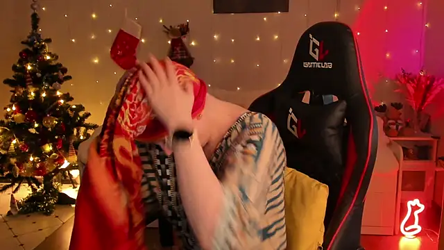 Snapshot of desperatehousewife__ chatting on 10, 1, 2025 desperatehousewife online show from 10, 1, 2025