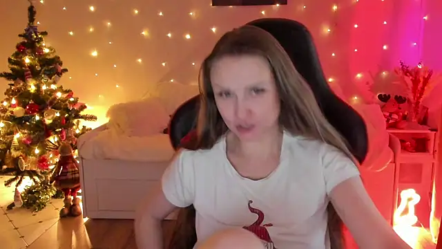 Snapshot of desperatehousewife__ chatting on 15, 1, 2025 desperatehousewife online show from 15, 1, 2025