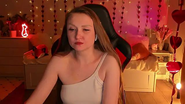 Snapshot of desperatehousewife__ chatting on 13, 2, 2025 desperatehousewife online show from 13, 2, 2025