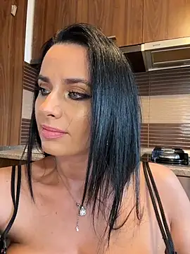 Snapshot of Hotmomcheckk_ chatting on 6, 11, 2025 Hotmomcheckk online show from 6, 11, 2025