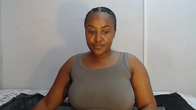 yummydoll97 online show from 2, 12, 2025