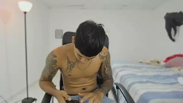 Snapshot of slim_master12 chatting on 23, 2, 2026 slim master12 online show from 23, 2, 2026