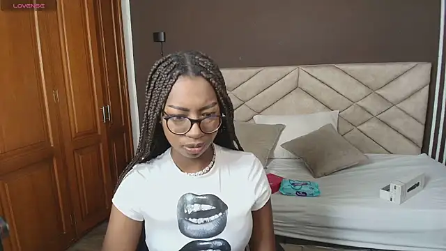 Raquel jones online show from 8, 11, 2025