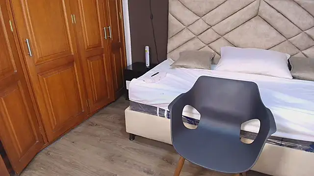 Raquel jones online show from 25, 11, 2025