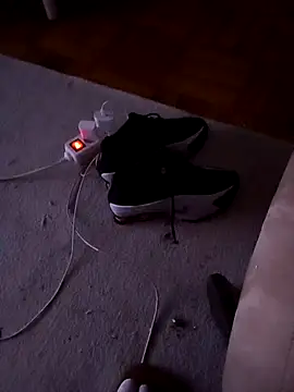 Gigolo profissional online show from 8, 1, 2026