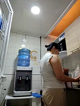 Snapshot of Natasha_milf__ chatting on 1, 11, 2025 Natasha milf online show from 1, 11, 2025