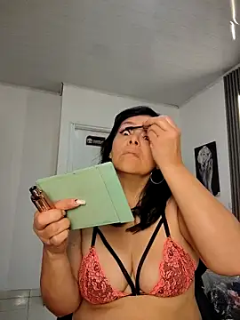 Snapshot of Natasha_milf__ chatting on 3, 11, 2025 Natasha milf online show from 3, 11, 2025