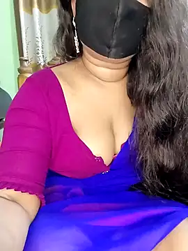 Idhika Paul online show from 31, 1, 2025