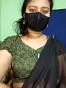 Idhika Paul online show from 2, 2, 2025