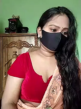 Idhika Paul online show from 3, 2, 2025