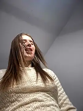 Milkissss online show from 6, 1, 2025