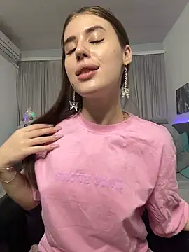 Milkissss online show from 8, 1, 2025