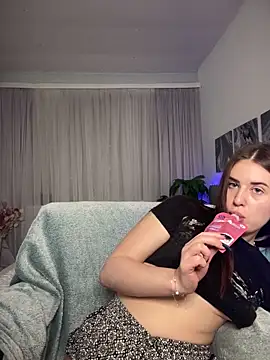 Milkissss online show from 21, 2, 2025