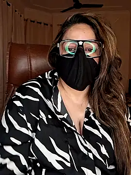 Snapshot of SEXY-Sardarni chatting on 8, 3, 2025 SEXY-Sardarni online show from 8, 3, 2025