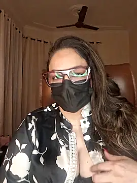 Snapshot of SEXY-Sardarni chatting on 18, 9, 2025 SEXY-Sardarni online show from 18, 9, 2025