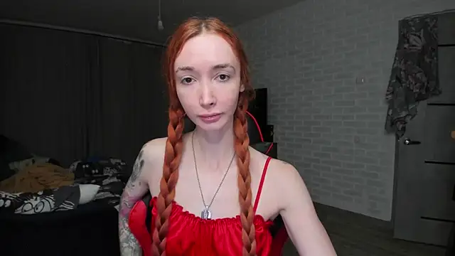 Roxy Silver online show from 21, 10, 2025