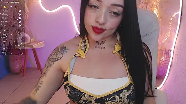 ViolettaHotLatin  online show from 24, 11, 2025