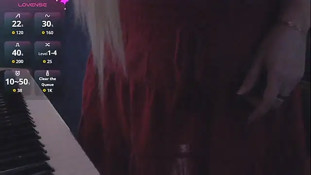 mila von tease online show from 10, 11, 2025