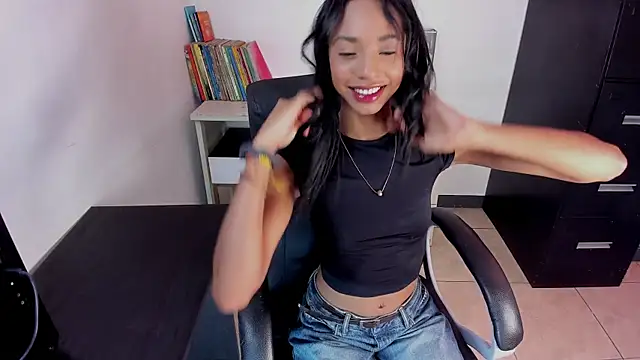 Snapshot of xenia_golden chatting on 24, 2, 2026 xenia golden online show from 24, 2, 2026