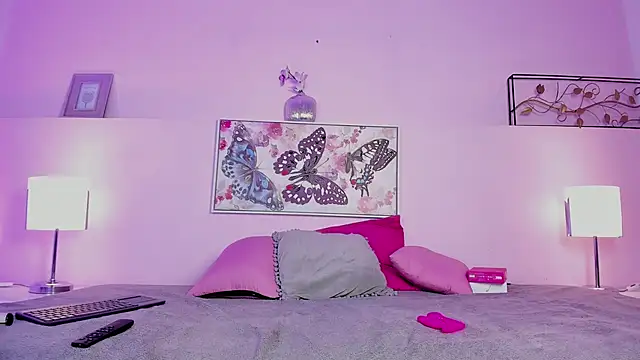 Snapshot of xenia_golden chatting on 28, 2, 2026 xenia golden online show from 28, 2, 2026