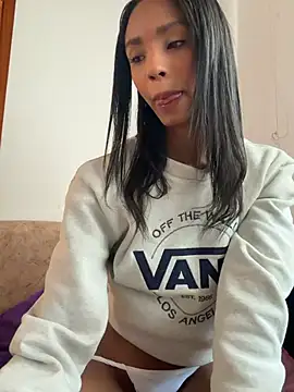 Snapshot of xenia_golden chatting on 16, 3, 2026 xenia golden online show from 16, 3, 2026