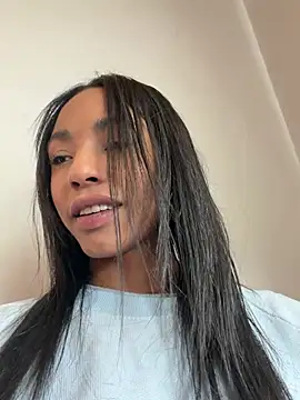 Snapshot of xenia_golden chatting on 24, 3, 2026 xenia golden online show from 24, 3, 2026