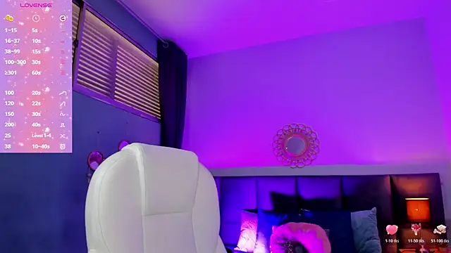 Snapshot of Lissy__Dream chatting on 11, 11, 2025 Lissy Dream online show from 11, 11, 2025