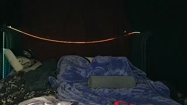 Snapshot of msyvette1970@xh chatting on 17, 11, 2025 msyvette1970xh online show from 17, 11, 2025