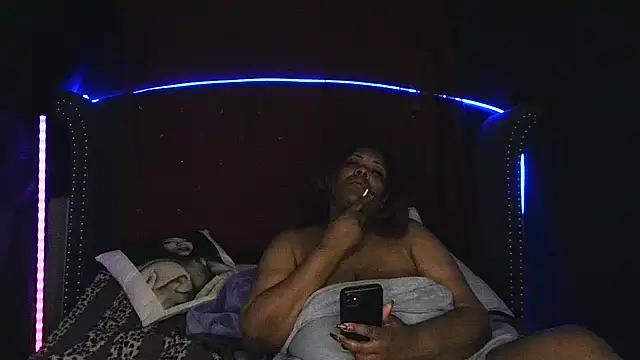 Snapshot of msyvette1970@xh chatting on 21, 11, 2025 msyvette1970xh online show from 21, 11, 2025