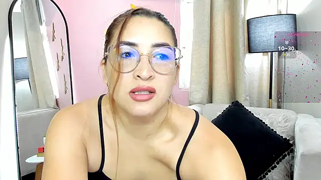 LaraMom  online show from 7, 1, 2025