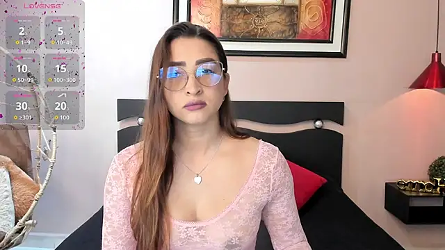 Snapshot of _LaraMom_ chatting on 14, 1, 2026 LaraMom online show from 14, 1, 2026