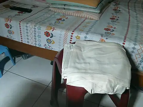 Snapshot of triangle0623 chatting on 8, 10, 2025 triangle0623 online show from 8, 10, 2025