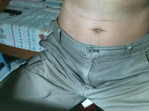 Snapshot of triangle0623 chatting on 10, 10, 2025 triangle0623 online show from 10, 10, 2025