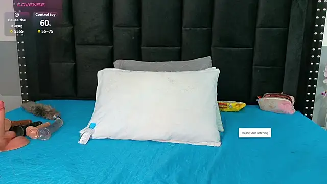 kinkyhousewifee online show from 14, 2, 2026