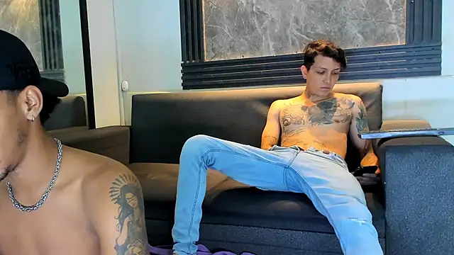 Snapshot of Hottwinkguys chatting on 6, 10, 2025 Hottwinkguys online show from 6, 10, 2025