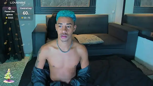 Snapshot of Hottwinkguys chatting on 17, 12, 2025 Hottwinkguys online show from 17, 12, 2025