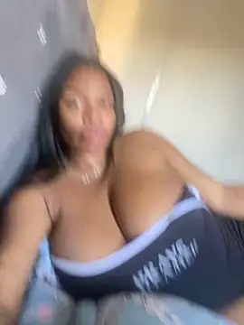 sammanta boobs online show from 8, 12, 2024