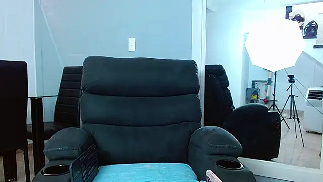 rousebonnett online show from 23, 1, 2025