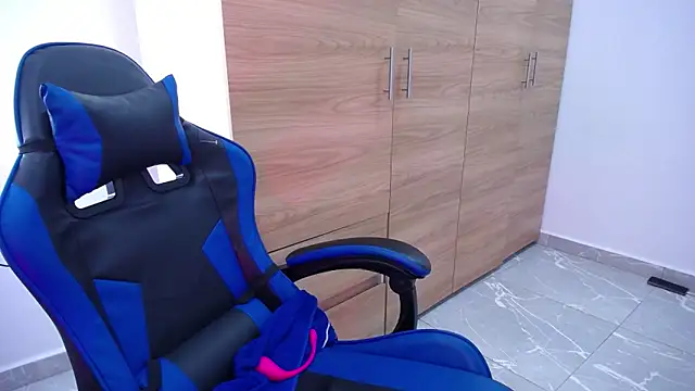 Deiisy Queen online show from 18, 11, 2025