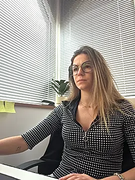 Snapshot of lucie_mehott chatting on 20, 2, 2026 lucie mehott online show from 20, 2, 2026