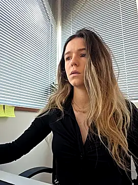 Snapshot of lucie_mehott chatting on 24, 2, 2026 lucie mehott online show from 24, 2, 2026