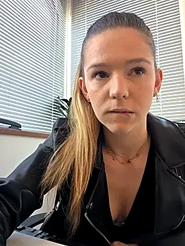 Snapshot of lucie_mehott chatting on 19, 3, 2026 lucie mehott online show from 19, 3, 2026