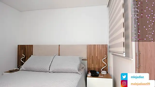 MalejaDiaz  online show from 29, 9, 2025