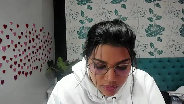 LindaBreeS online show from 26, 1, 2025