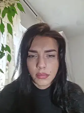 Snapshot of JolieLizz chatting on 31, 10, 2025 JolieLizz online show from 31, 10, 2025