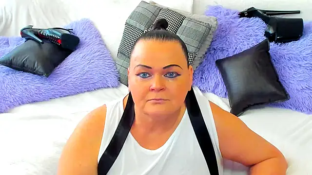 MilanaBiegert online show from 11, 4, 2026