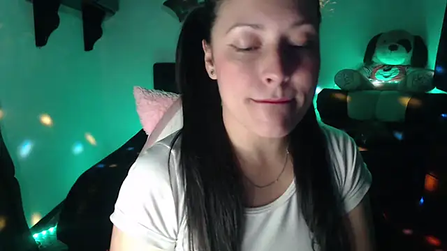 Allisonnlopez online show from 5, 12, 2025