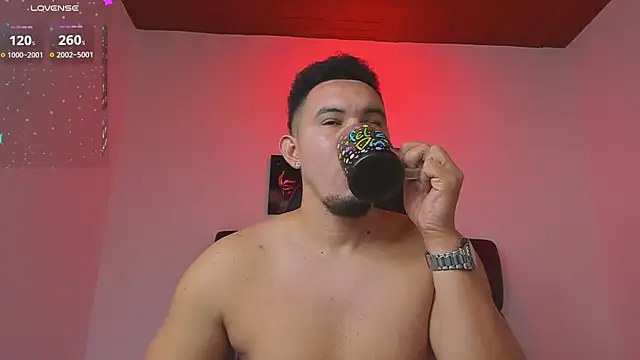 Snapshot of jhotta_fox chatting on 22, 10, 2025 jhotta fox online show from 22, 10, 2025