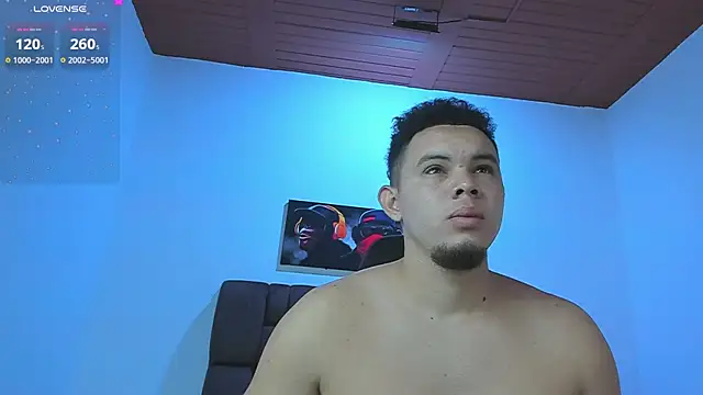 Snapshot of jhotta_fox chatting on 28, 10, 2025 jhotta fox online show from 28, 10, 2025